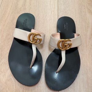 Gucci White Leather GG Thong Sandals with Gold Hardware
